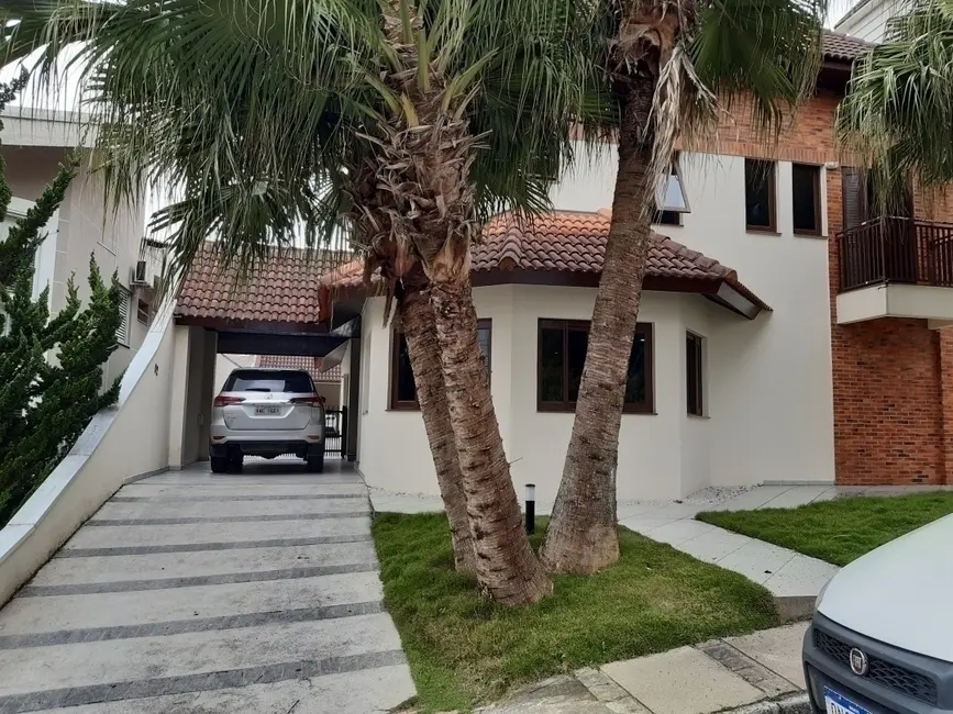 Casa com 4 quartos à venda, 394m2 em Abranches, Curitiba - PR - imagem 1 Foto 1 de Casa com 4 quartos à venda, 394m2 em Abranches, Curitiba - PR
