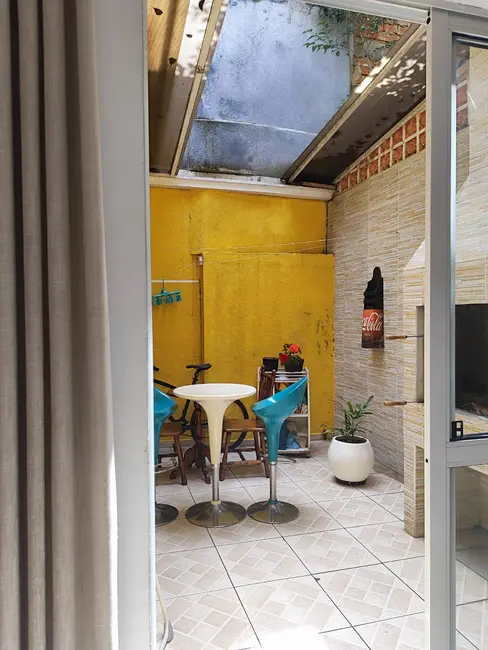Foto 3 de Sobrado com 3 quartos à venda, 104m2 em Uberaba, Curitiba - PR