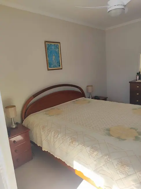 Sobrado com 3 quartos à venda, 130m2 em Uberaba, Curitiba - PR - imagem 6 Foto 6 de Sobrado com 3 quartos à venda, 130m2 em Uberaba, Curitiba - PR