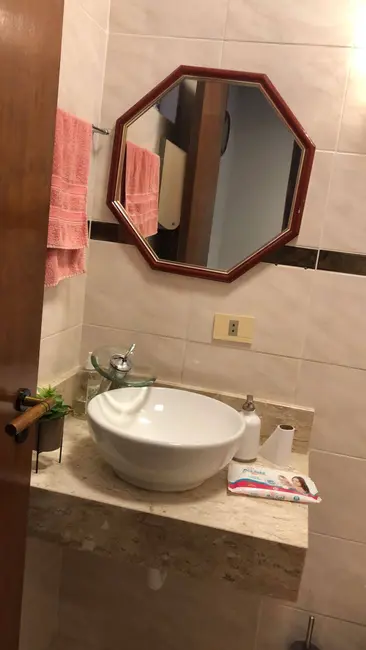 Foto 5 de Sobrado com 3 quartos à venda, 147m2 em Cajuru, Curitiba - PR