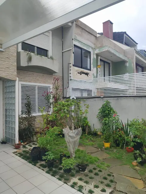 Foto 2 de Sobrado com 3 quartos à venda, 170m2 em Jardim das Américas, Curitiba - PR