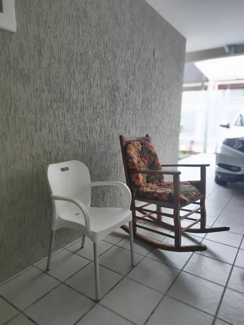 Foto 3 de Sobrado com 3 quartos à venda, 170m2 em Jardim das Américas, Curitiba - PR