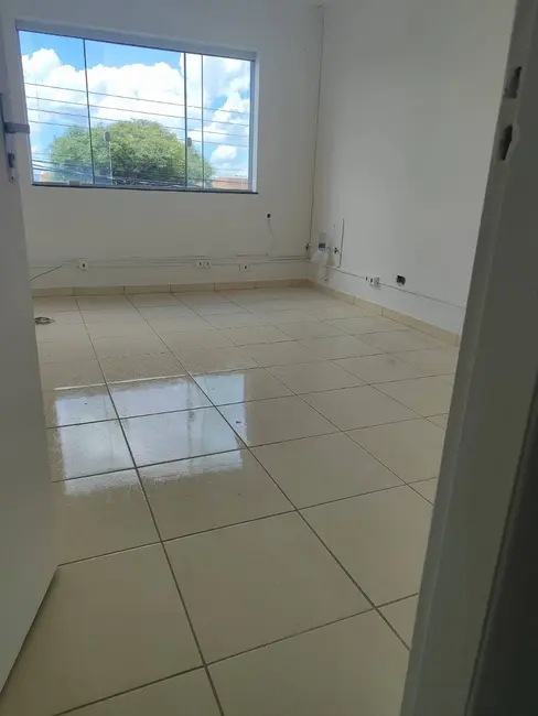 Foto 15 de Sala Comercial para alugar em Cajuru, Curitiba - PR