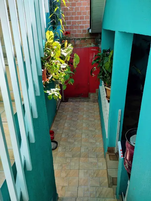 Casa à venda, 140m2 em Cajuru, Curitiba - PR - imagem 3 Foto 3 de Casa à venda, 140m2 em Cajuru, Curitiba - PR