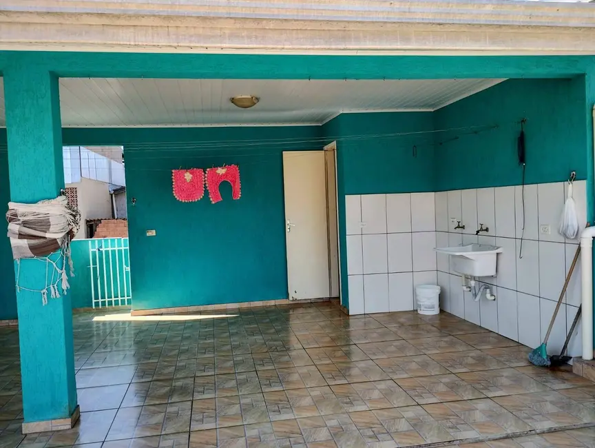 Casa à venda, 140m2 em Cajuru, Curitiba - PR - imagem 4 Foto 4 de Casa à venda, 140m2 em Cajuru, Curitiba - PR