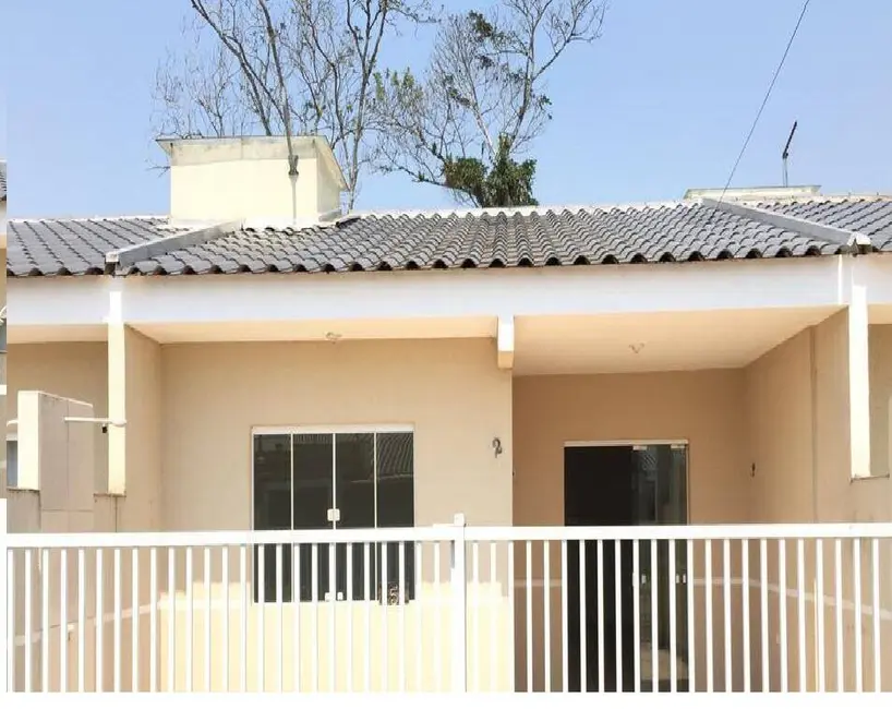 Foto 1 de Casa à venda em Guaratuba - PR