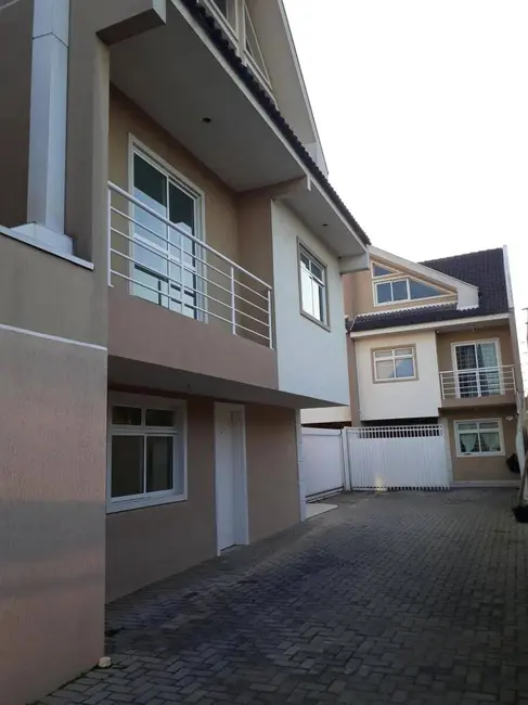 Foto 1 de Sobrado com 3 quartos à venda, 130m2 em Hauer, Curitiba - PR