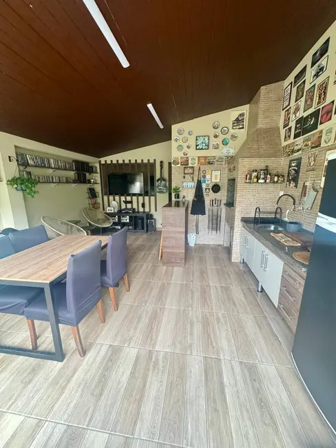 Foto 6 de Sobrado com 3 quartos à venda, 230m2 em Portão, Curitiba - PR
