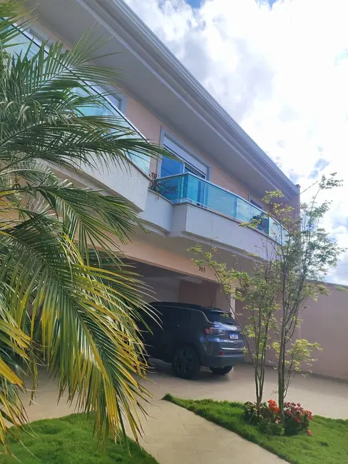 Casa com 4 quartos à venda, 337m2 em Jardim das Américas, Curitiba - PR - imagem 2 Foto 2 de Casa com 4 quartos à venda, 337m2 em Jardim das Américas, Curitiba - PR