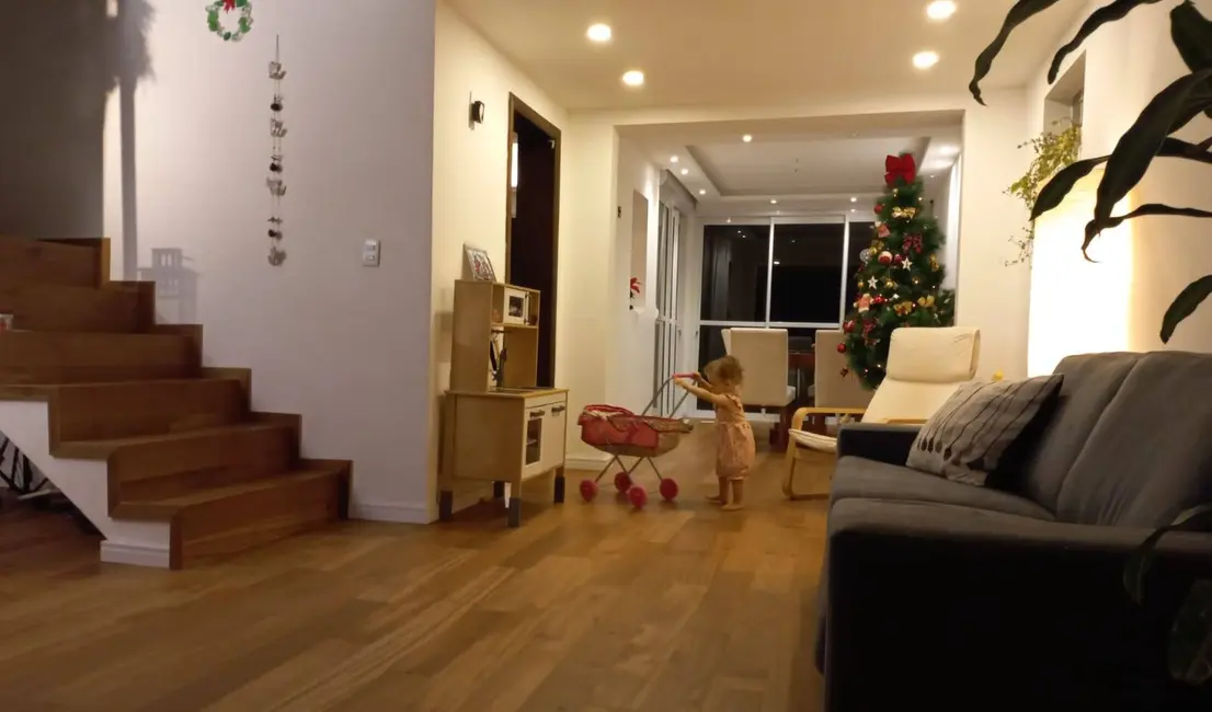 Foto 2 de Casa com 3 quartos à venda, 146m2 em Guabirotuba, Curitiba - PR