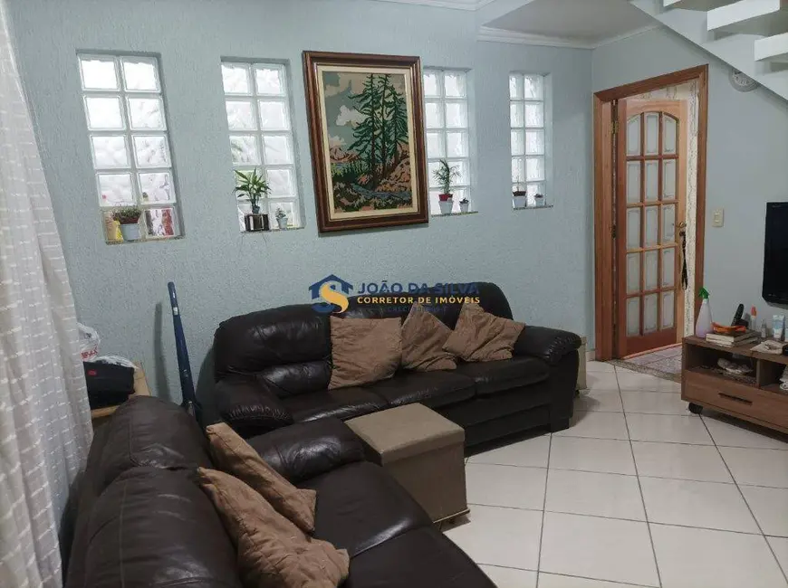 Sobrado com 2 quartos à venda, 88m2 em Jardim Santa Mena, Guarulhos - SP - imagem 1 Foto 1 de Sobrado com 2 quartos à venda, 88m2 em Jardim Santa Mena, Guarulhos - SP