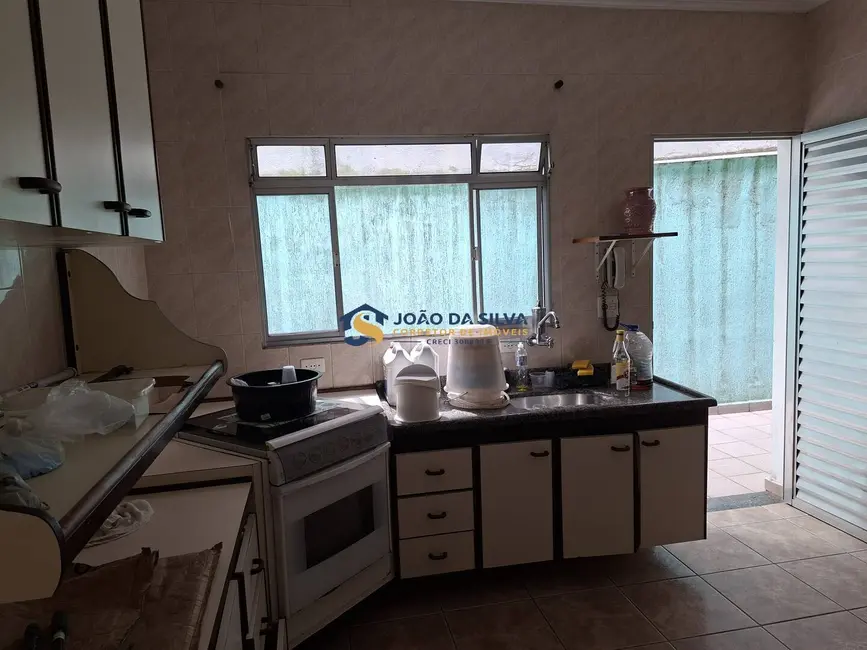Foto 8 de Sobrado com 3 quartos à venda, 288m2 em Jardim Flor da Montanha, Guarulhos - SP