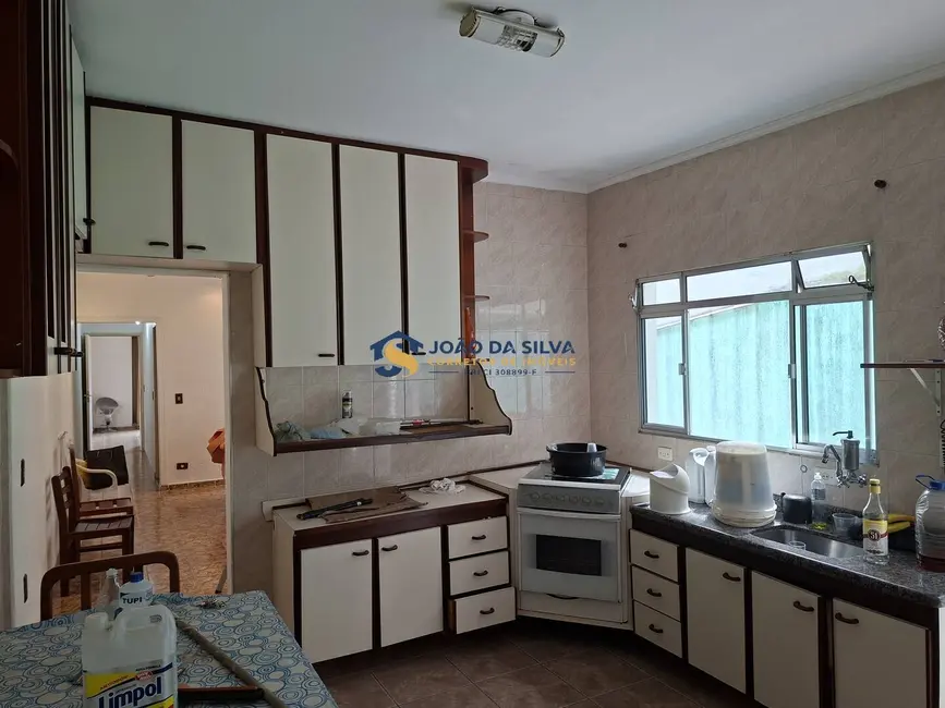 Foto 9 de Sobrado com 3 quartos à venda, 288m2 em Jardim Flor da Montanha, Guarulhos - SP