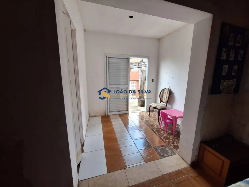 Sobrado com 4 quartos à venda, 183m2 em Jardim Santa Mena, Guarulhos - SP - imagem 9 Foto 9 de Sobrado com 4 quartos à venda, 183m2 em Jardim Santa Mena, Guarulhos - SP