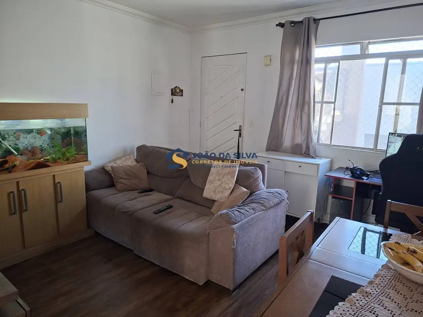 Casa com 2 quartos à venda, 46m2 em Jardim Flor da Montanha, Guarulhos - SP - imagem 3 Foto 3 de Casa com 2 quartos à venda, 46m2 em Jardim Flor da Montanha, Guarulhos - SP