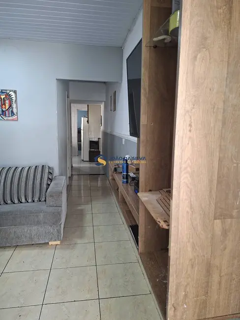 Casa com 3 quartos à venda, 188m2 em Jardim Flor da Montanha, Guarulhos - SP - imagem 1 Foto 1 de Casa com 3 quartos à venda, 188m2 em Jardim Flor da Montanha, Guarulhos - SP