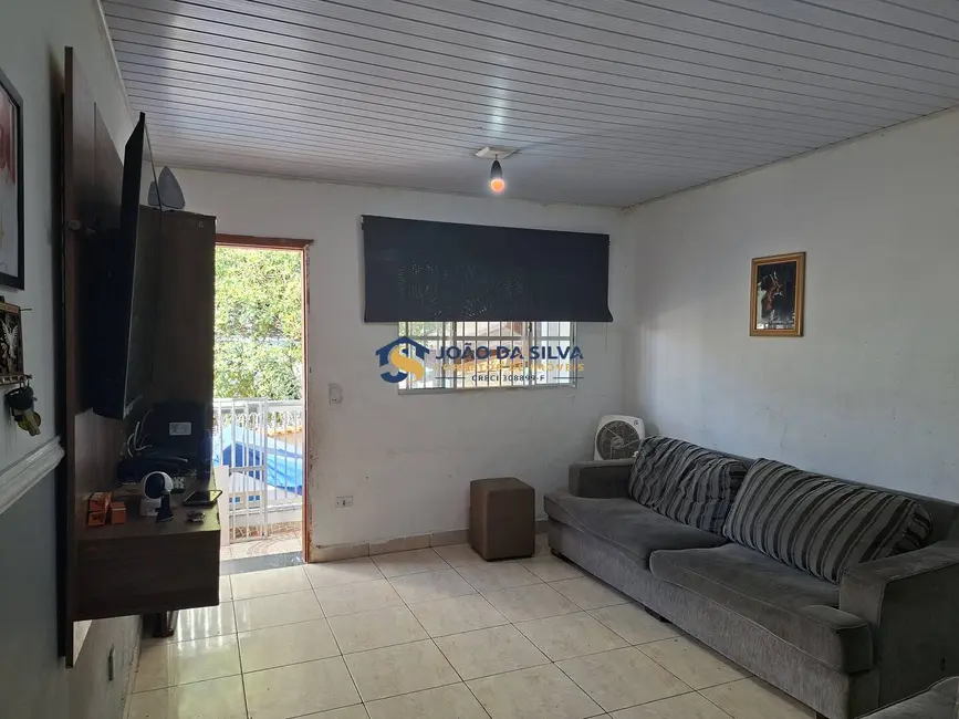 Casa com 3 quartos à venda, 188m2 em Jardim Flor da Montanha, Guarulhos - SP - imagem 4 Foto 4 de Casa com 3 quartos à venda, 188m2 em Jardim Flor da Montanha, Guarulhos - SP