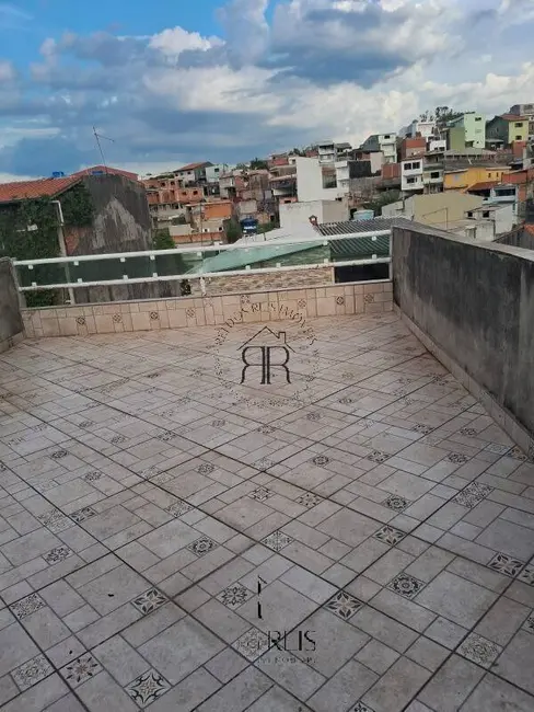 Foto 2 de Sobrado com 3 quartos para alugar, 105m2 em Parque Savoy City, São Paulo - SP