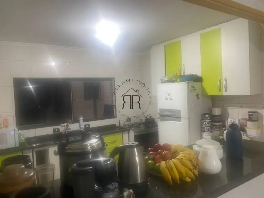 Sobrado com 4 quartos à venda, 190m2 em Jardim Roseli, São Paulo - SP - imagem 9 Foto 9 de Sobrado com 4 quartos à venda, 190m2 em Jardim Roseli, São Paulo - SP