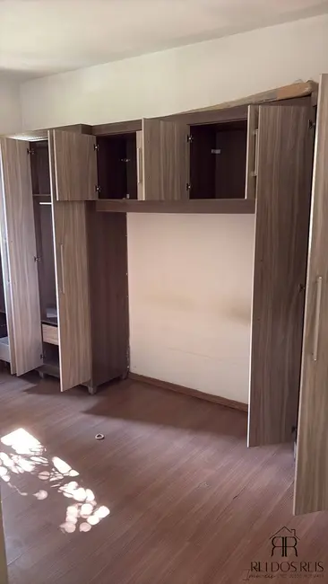 Foto 2 de Apartamento com 2 quartos para alugar, 50m2 em Vila Carmosina, São Paulo - SP