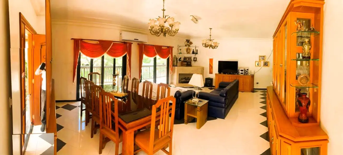 Casa com 6 quartos à venda, 1000m2 em Monte Alegre Do Sul - SP - imagem 6 Foto 6 de Casa com 6 quartos à venda, 1000m2 em Monte Alegre Do Sul - SP