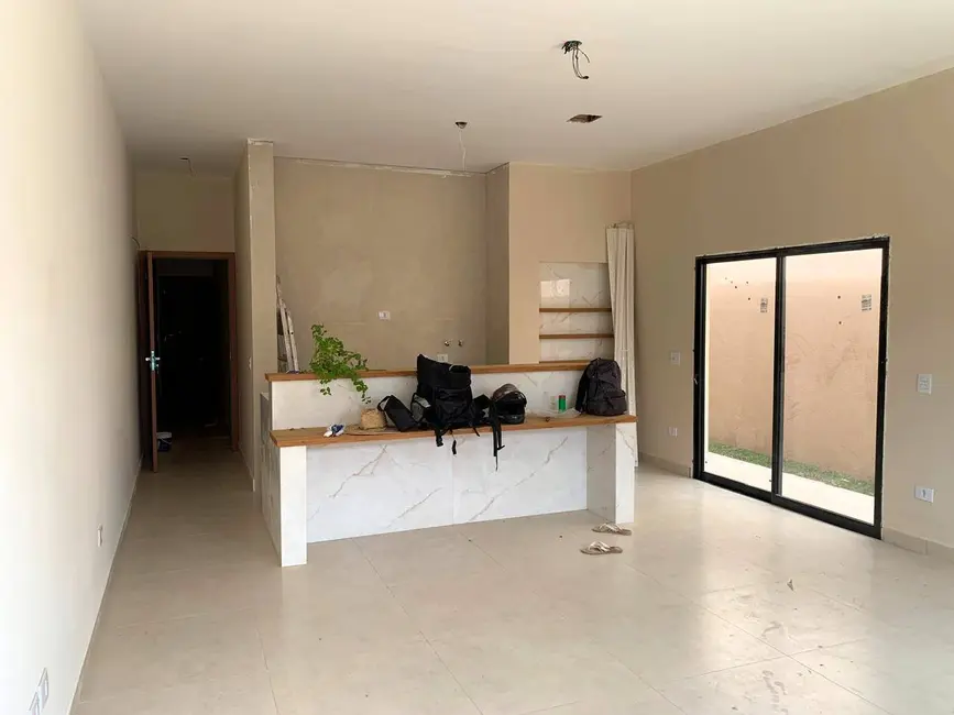 Foto 3 de Casa com 3 quartos à venda, 180m2 em Vila Petrópolis, Atibaia - SP