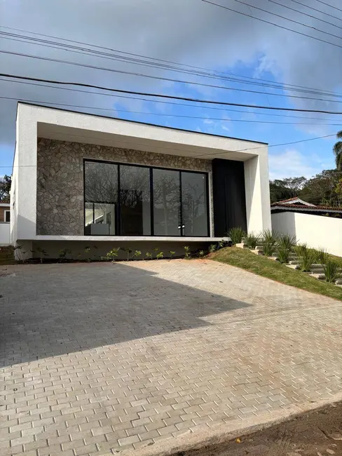 Foto 1 de Casa com 4 quartos à venda, 520m2 em Atibaia - SP