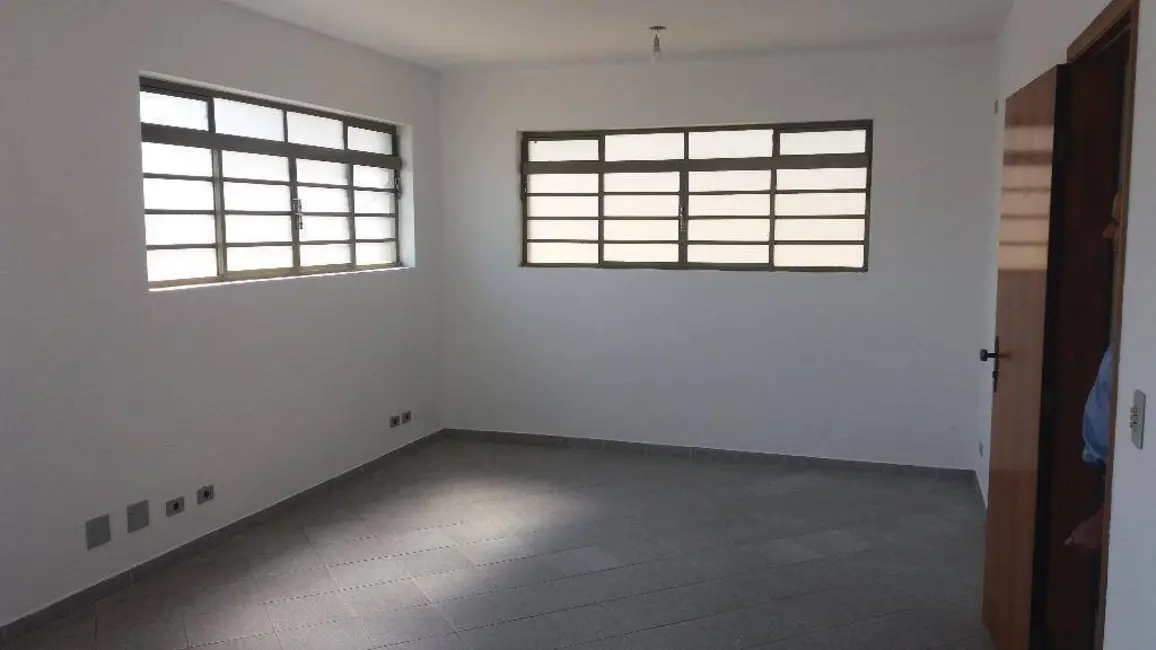 Armazém / Galpão para alugar, 1130m2 em Ribeirão dos Porcos, Atibaia - SP - imagem 3 Foto 3 de Armazém / Galpão para alugar, 1130m2 em Ribeirão dos Porcos, Atibaia - SP