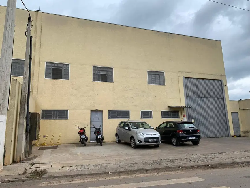 Armazém / Galpão para alugar, 860m2 em Recreio Estoril, Atibaia - SP - imagem 1 Foto 1 de Armazém / Galpão para alugar, 860m2 em Recreio Estoril, Atibaia - SP
