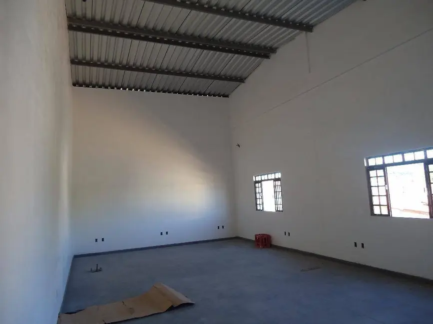 Armazém / Galpão para alugar, 860m2 em Recreio Estoril, Atibaia - SP - imagem 6 Foto 6 de Armazém / Galpão para alugar, 860m2 em Recreio Estoril, Atibaia - SP