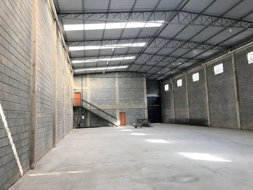 Armazém / Galpão para alugar, 860m2 em Recreio Estoril, Atibaia - SP - imagem 3 Foto 3 de Armazém / Galpão para alugar, 860m2 em Recreio Estoril, Atibaia - SP