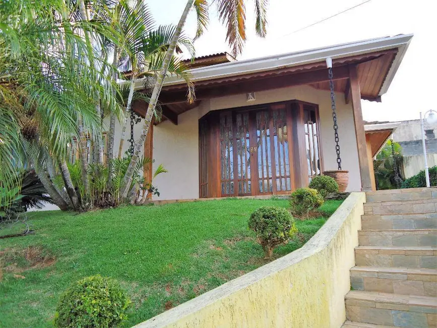Casa de Condomínio com 7 quartos à venda, 1042m2 em Atibaia - SP - imagem 2 Foto 2 de Casa de Condomínio com 7 quartos à venda, 1042m2 em Atibaia - SP