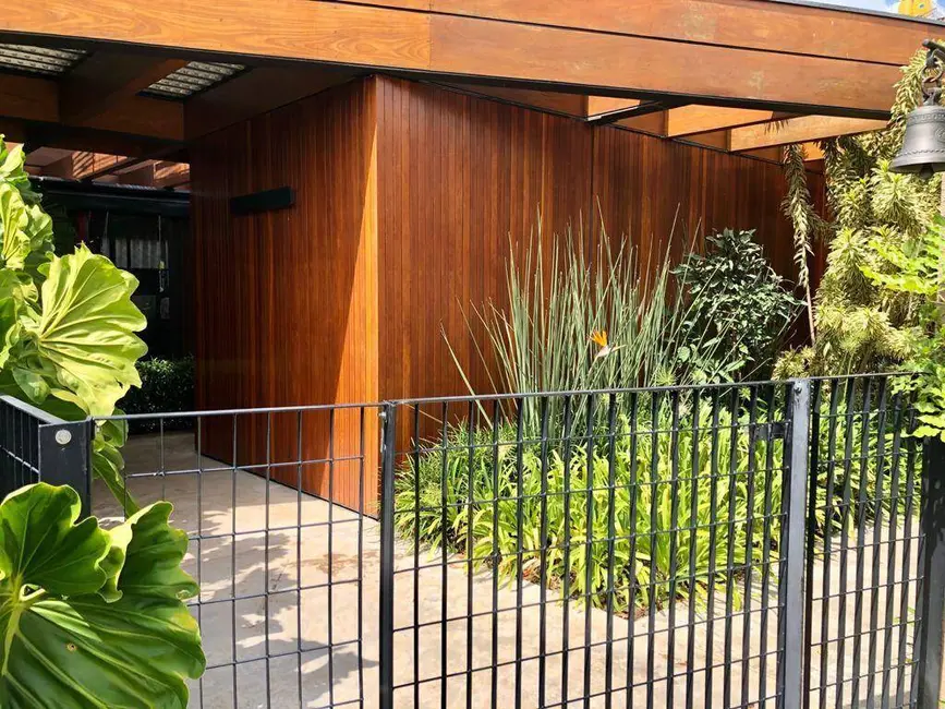 Casa com 4 quartos à venda, 880m2 em Amparo - SP - imagem 7 Foto 7 de Casa com 4 quartos à venda, 880m2 em Amparo - SP
