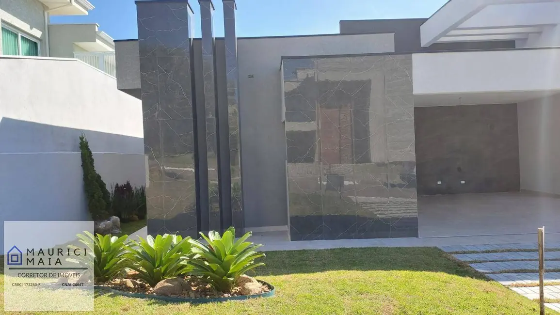 Foto 3 de Casa com 3 quartos à venda, 670m2 em Atibaia - SP