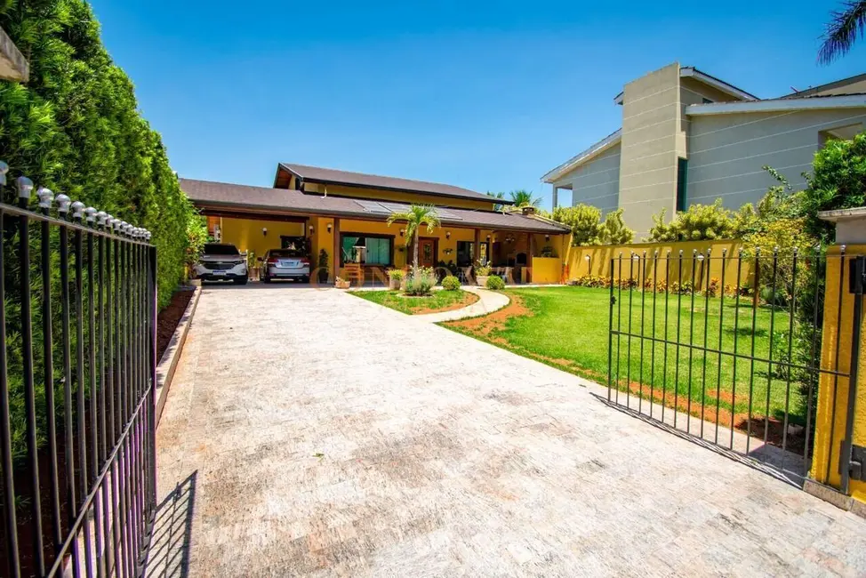 Casa de Condomínio com 4 quartos à venda, 680m2 em Atibaia - SP - imagem 1 Foto 1 de Casa de Condomínio com 4 quartos à venda, 680m2 em Atibaia - SP