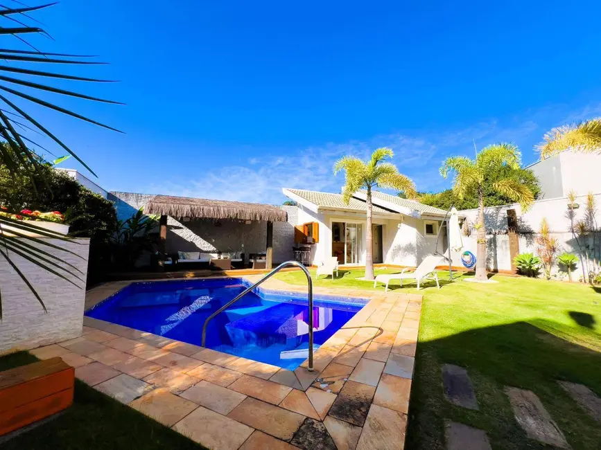 Foto 7 de Casa de Condomínio com 3 quartos à venda e para alugar, 600m2 em Atibaia - SP