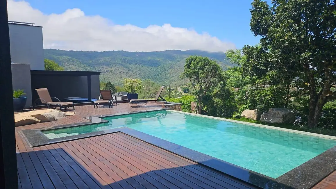 Casa com 4 quartos à venda, 475m2 em Atibaia - SP - imagem 3 Foto 3 de Casa com 4 quartos à venda, 475m2 em Atibaia - SP