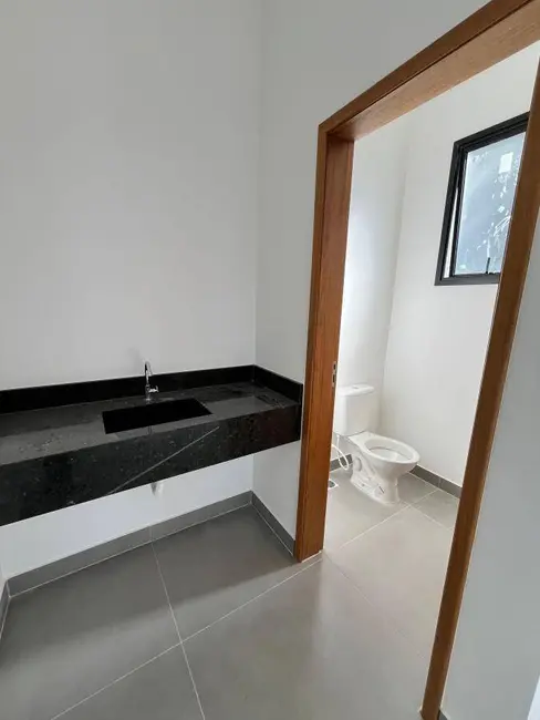 Foto 8 de Casa com 3 quartos à venda, 360m2 em Atibaia - SP