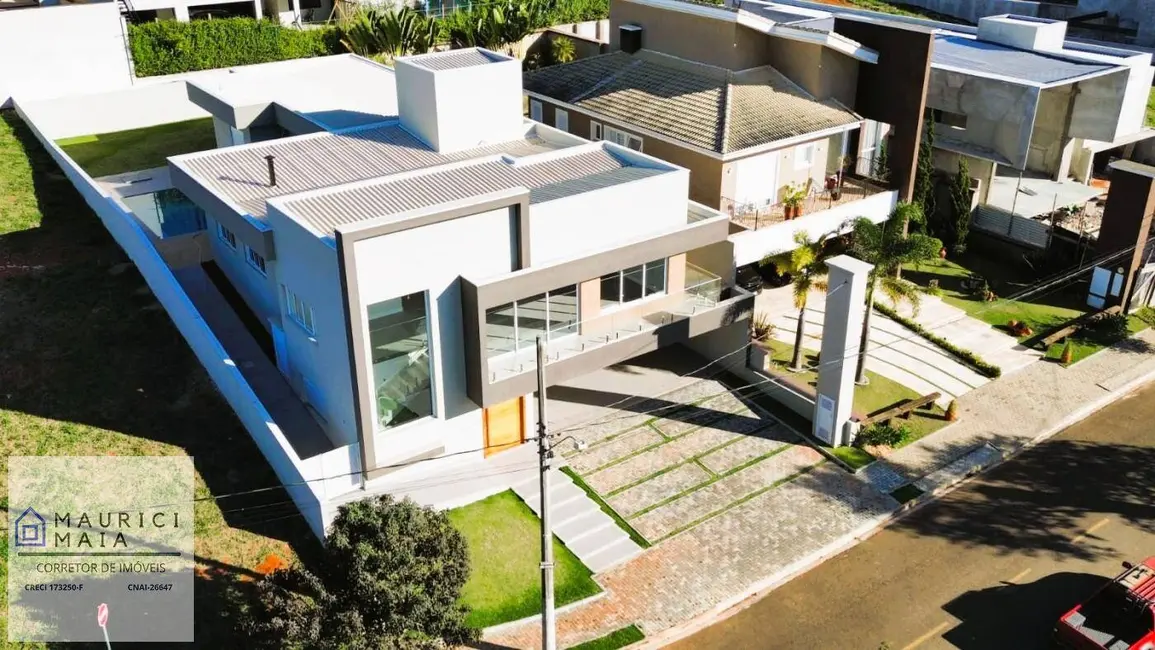 Foto 2 de Casa com 5 quartos à venda, 728m2 em Boa Vista, Atibaia - SP