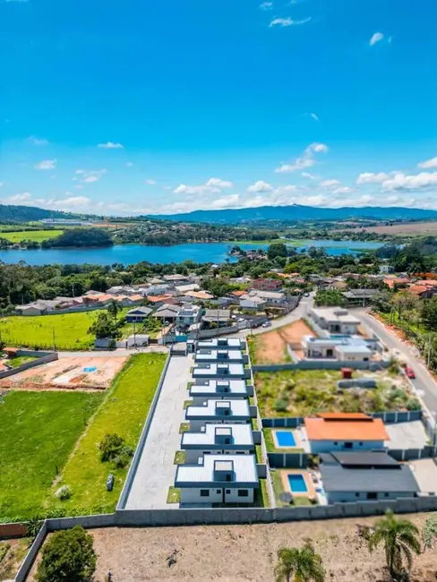 Casa com 3 quartos à venda, 162m2 em Jardim Paraíso da Usina, Atibaia - SP - imagem 1 Foto 1 de Casa com 3 quartos à venda, 162m2 em Jardim Paraíso da Usina, Atibaia - SP