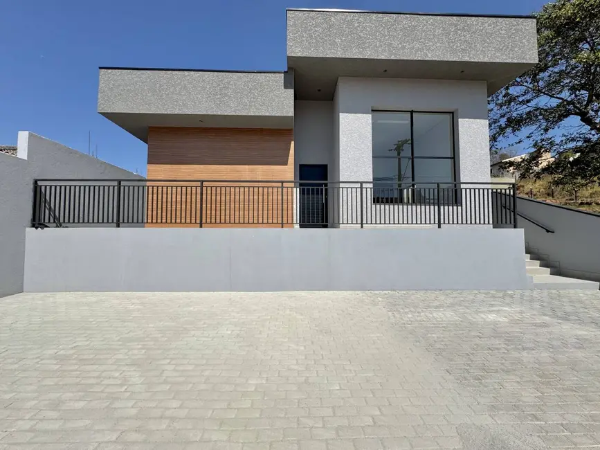 Foto 3 de Casa com 3 quartos à venda, 412m2 em Atibaia - SP