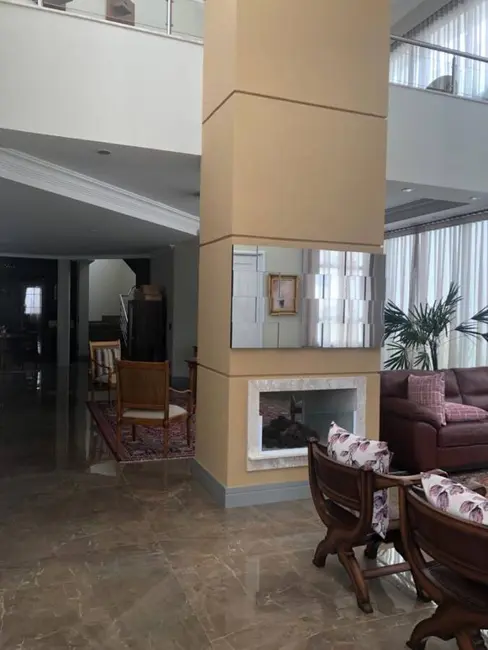 Casa com 5 quartos à venda, 800m2 em Campinas - SP - imagem 3 Foto 3 de Casa com 5 quartos à venda, 800m2 em Campinas - SP