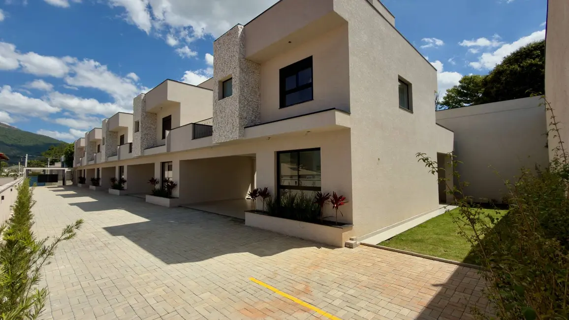 Foto 6 de Casa à venda em Vila Petrópolis, Atibaia - SP
