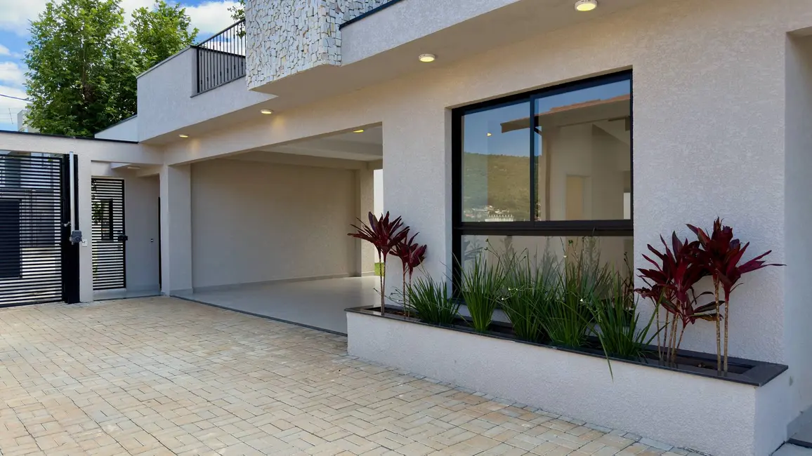 Foto 17 de Casa à venda em Vila Petrópolis, Atibaia - SP