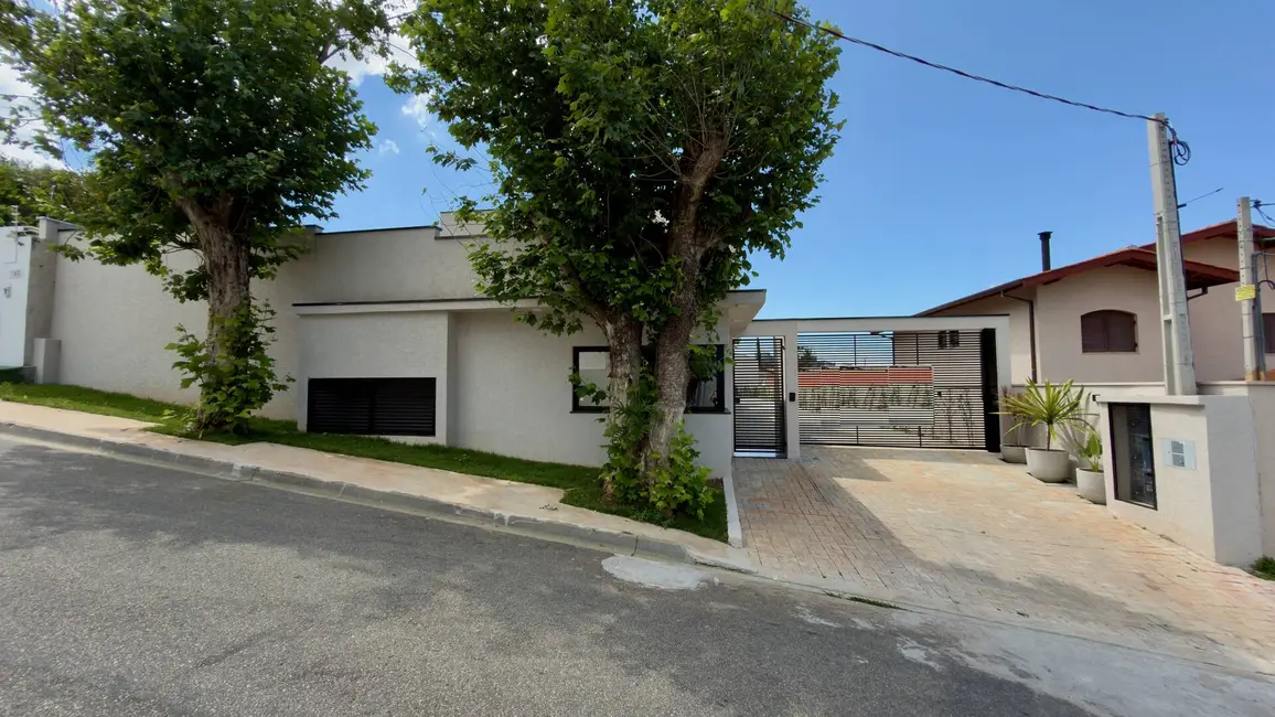 Foto 10 de Casa à venda em Vila Petrópolis, Atibaia - SP