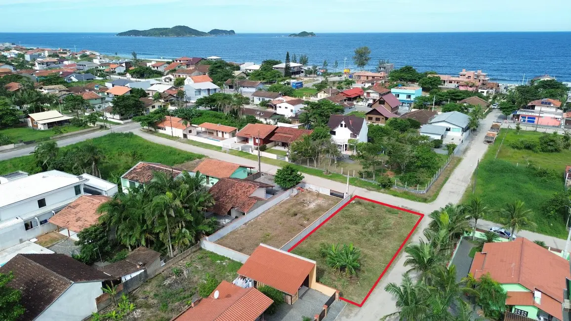 Foto 2 de Terreno / Lote à venda, 360m2 em Balneario Barra Do Sul - SC
