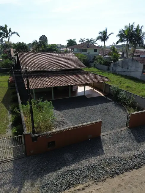 Casa com 5 quartos à venda em Balneario Barra Do Sul - SC - imagem 7 Foto 7 de Casa com 5 quartos à venda em Balneario Barra Do Sul - SC