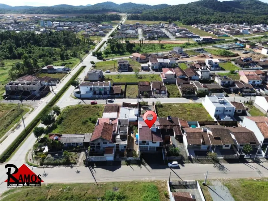 Sobrado com 2 quartos à venda em Araquari - SC - imagem 9 Foto 9 de Sobrado com 2 quartos à venda em Araquari - SC