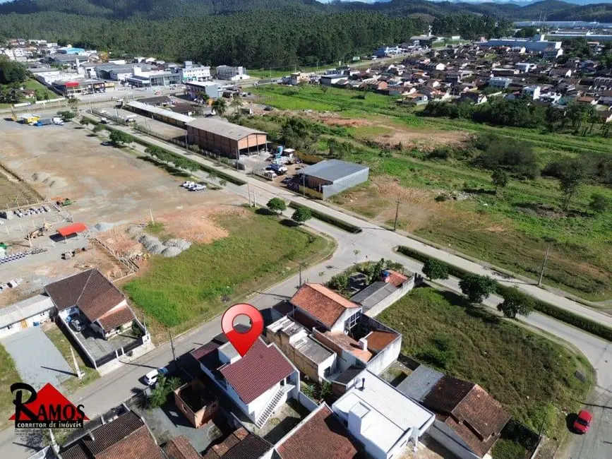 Sobrado com 2 quartos à venda em Araquari - SC - imagem 5 Foto 5 de Sobrado com 2 quartos à venda em Araquari - SC
