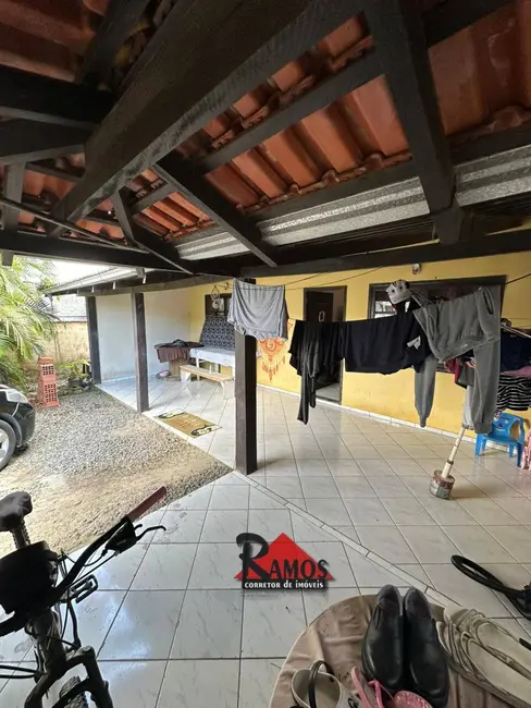 Foto 5 de Casa com 4 quartos à venda, 300m2 em Centro, Balneario Barra Do Sul - SC